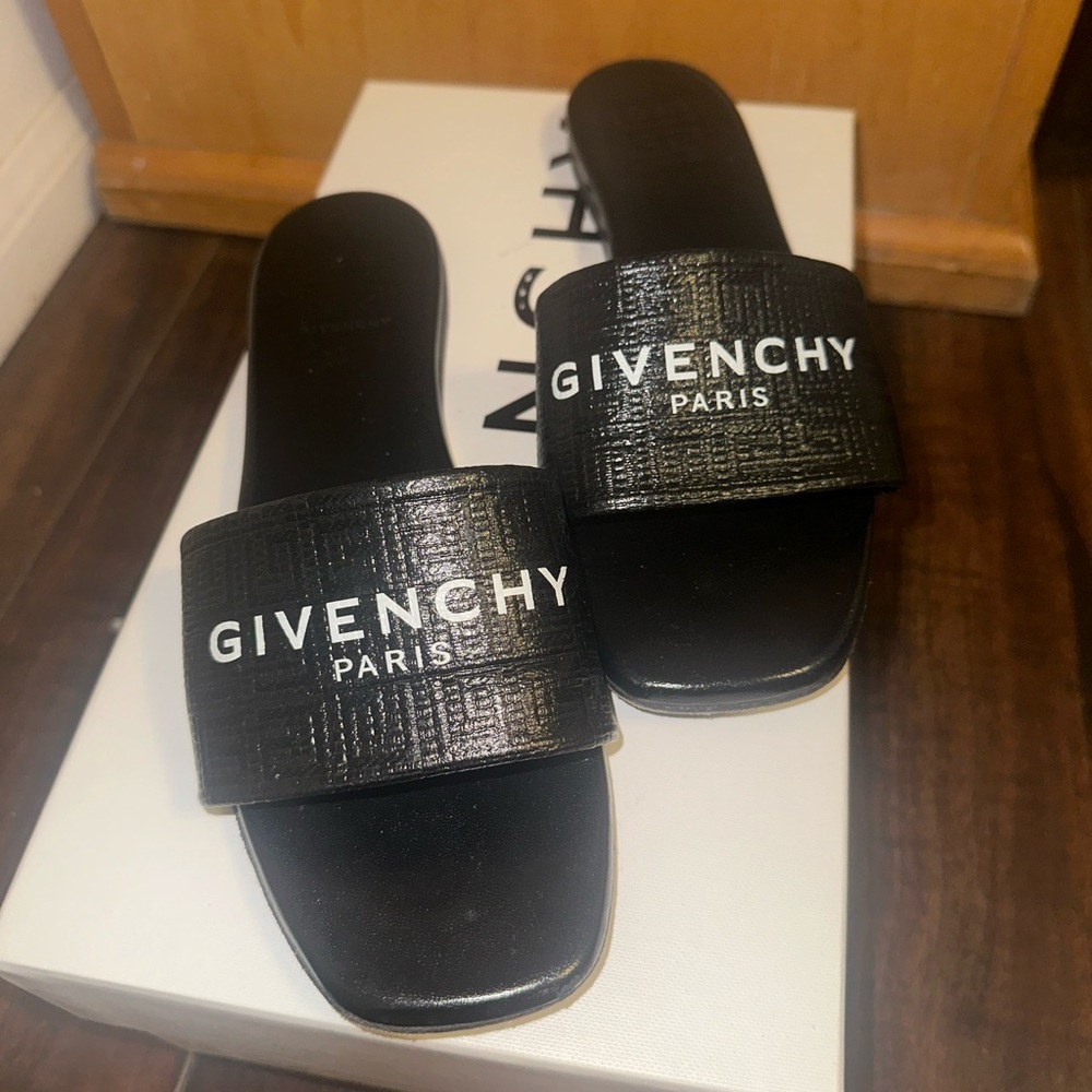 Authentic Givenchy Slides